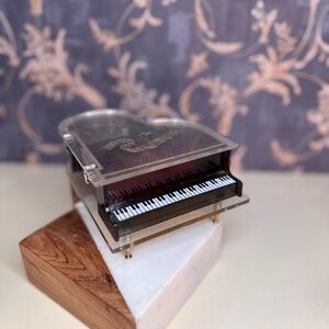 Vintage Sankyo Mini Grand Piano Music Box "I'd Like to Teach the World to Sing"